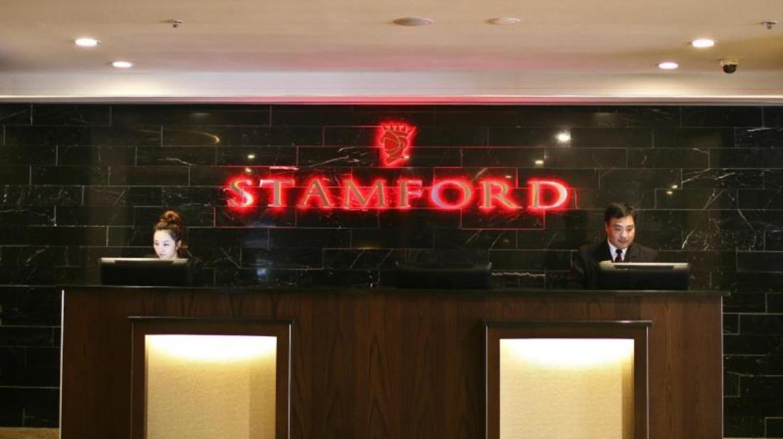 Stamford Plaza Adelaide Hotel Bagian luar foto Stamford logo at the reception of the hotel