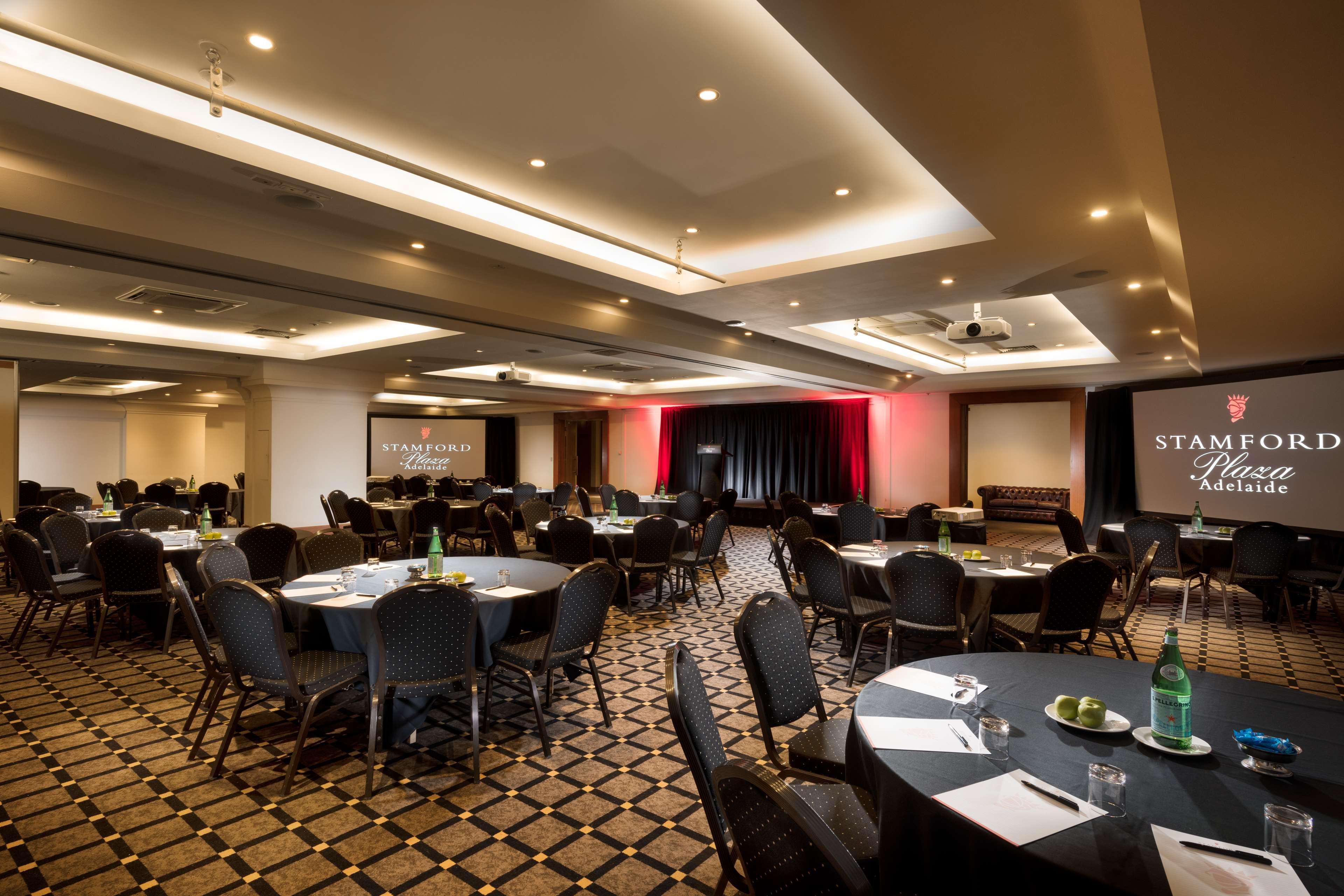 Stamford Plaza Adelaide Hotel Bagian luar foto The ballroom