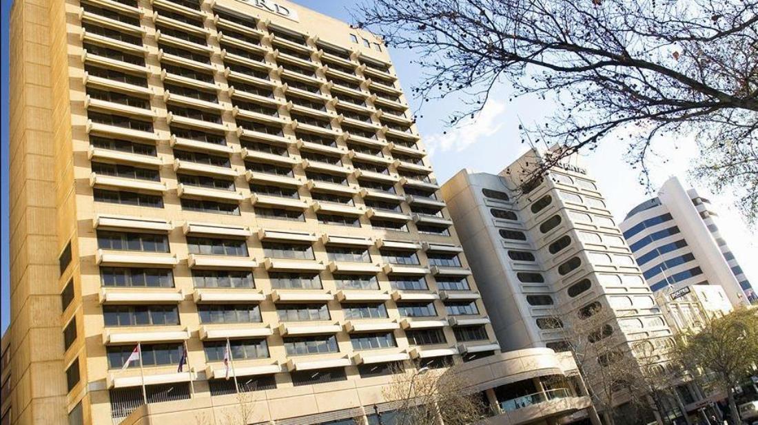 Stamford Plaza Adelaide Hotel Bagian luar foto The National Heart, Lung, Blood and Transplant centre in London