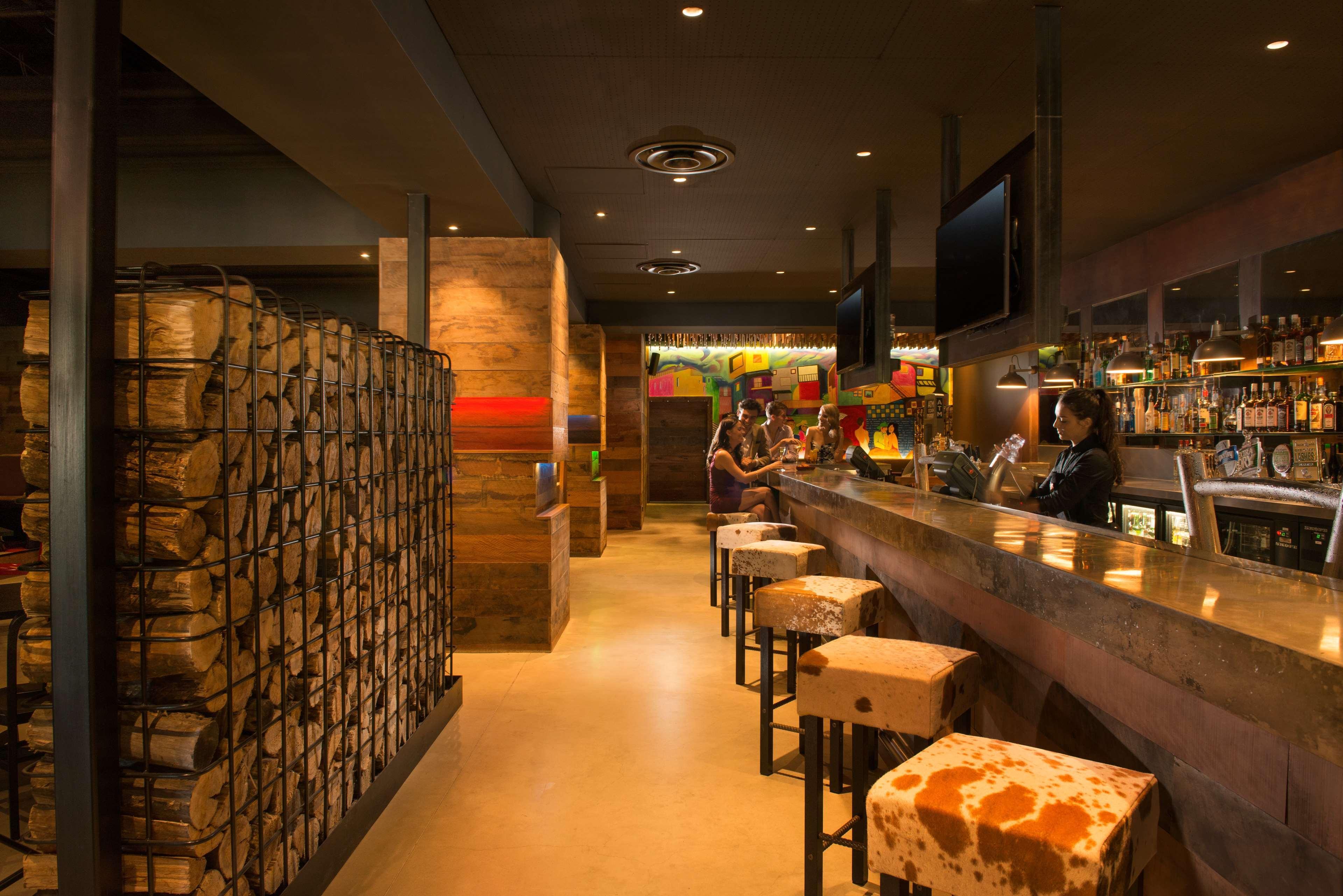Stamford Plaza Adelaide Hotel Bagian luar foto Interior of a typical restaurant
