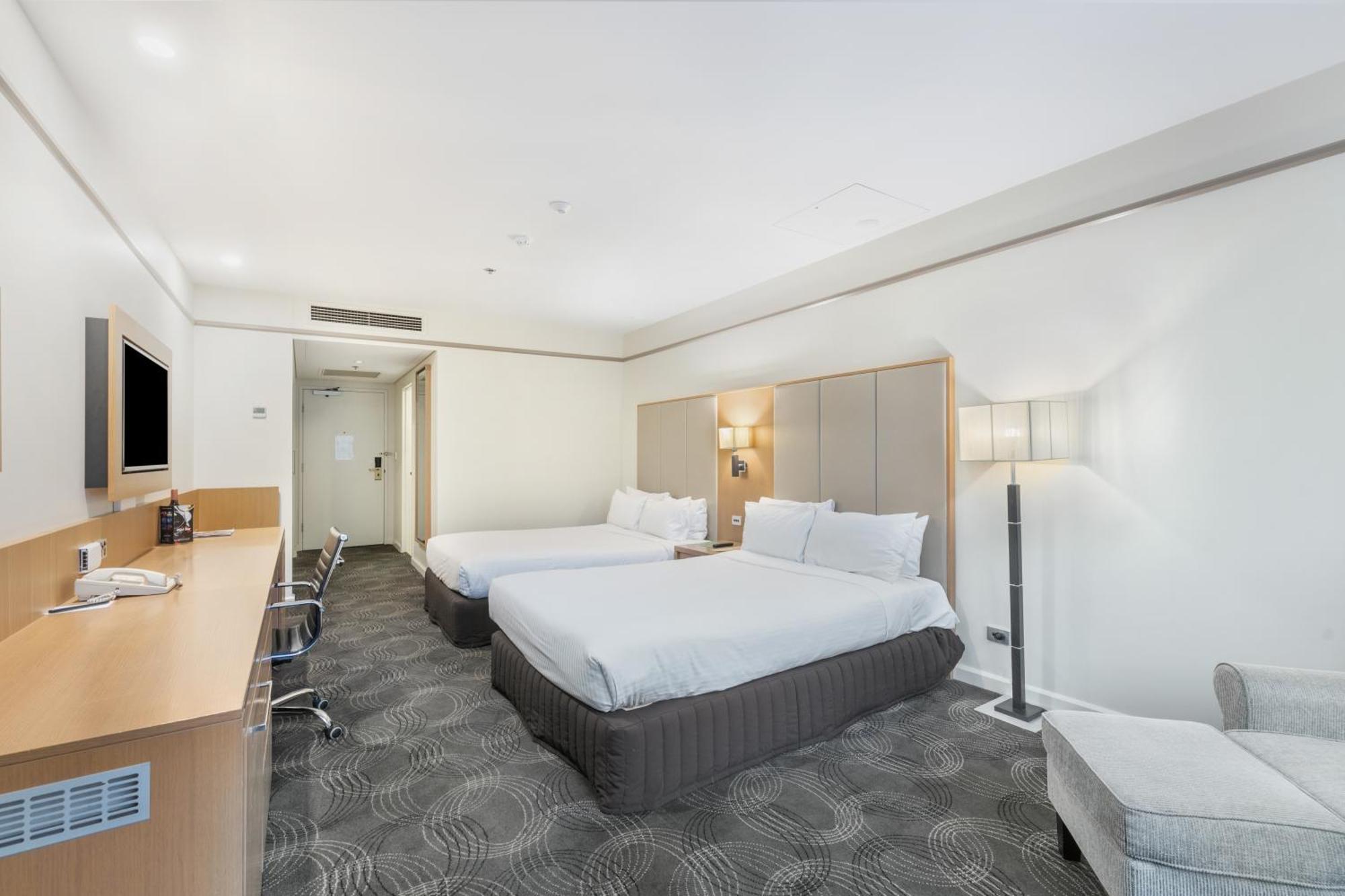 Stamford Plaza Adelaide Hotel Bagian luar foto