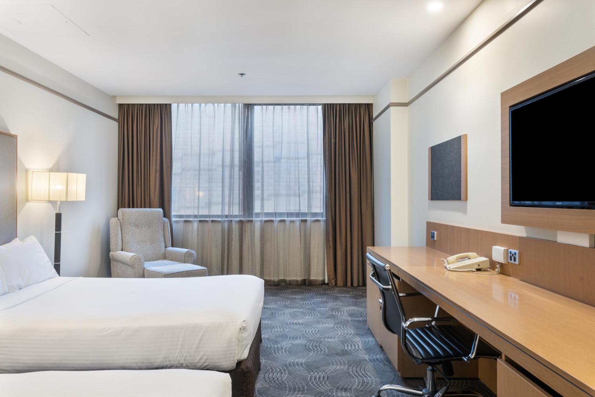 Stamford Plaza Adelaide Hotel Bagian luar foto