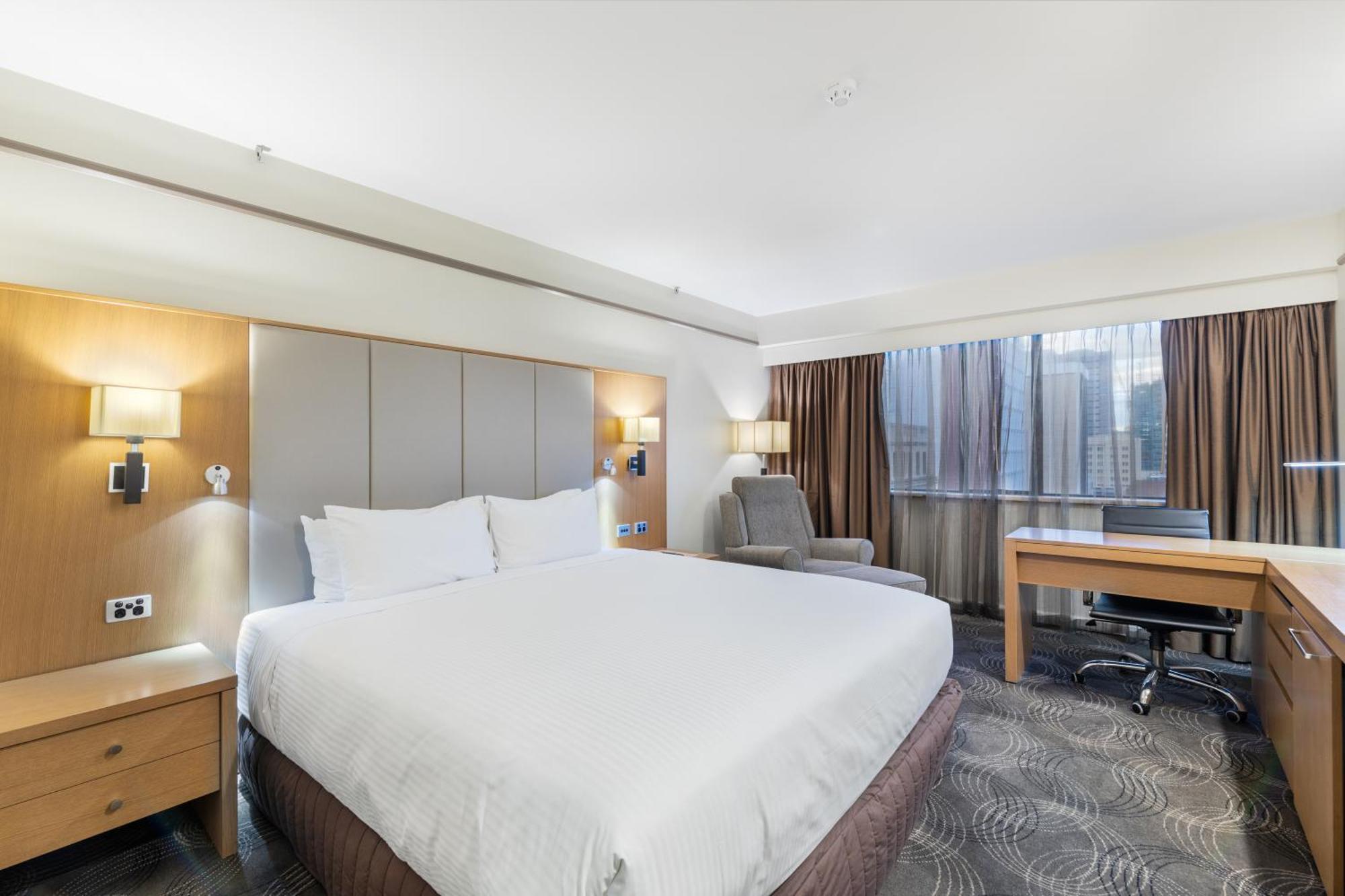 Stamford Plaza Adelaide Hotel Bagian luar foto