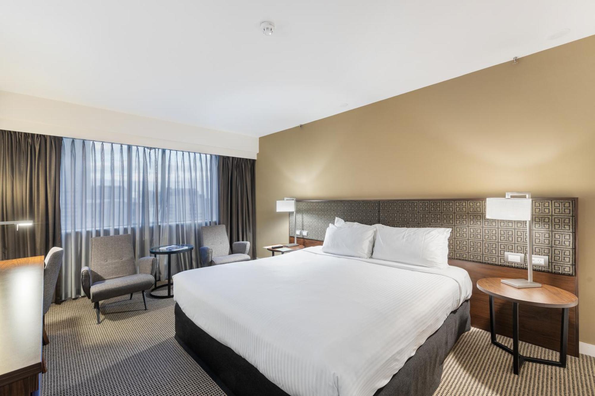 Stamford Plaza Adelaide Hotel Bagian luar foto