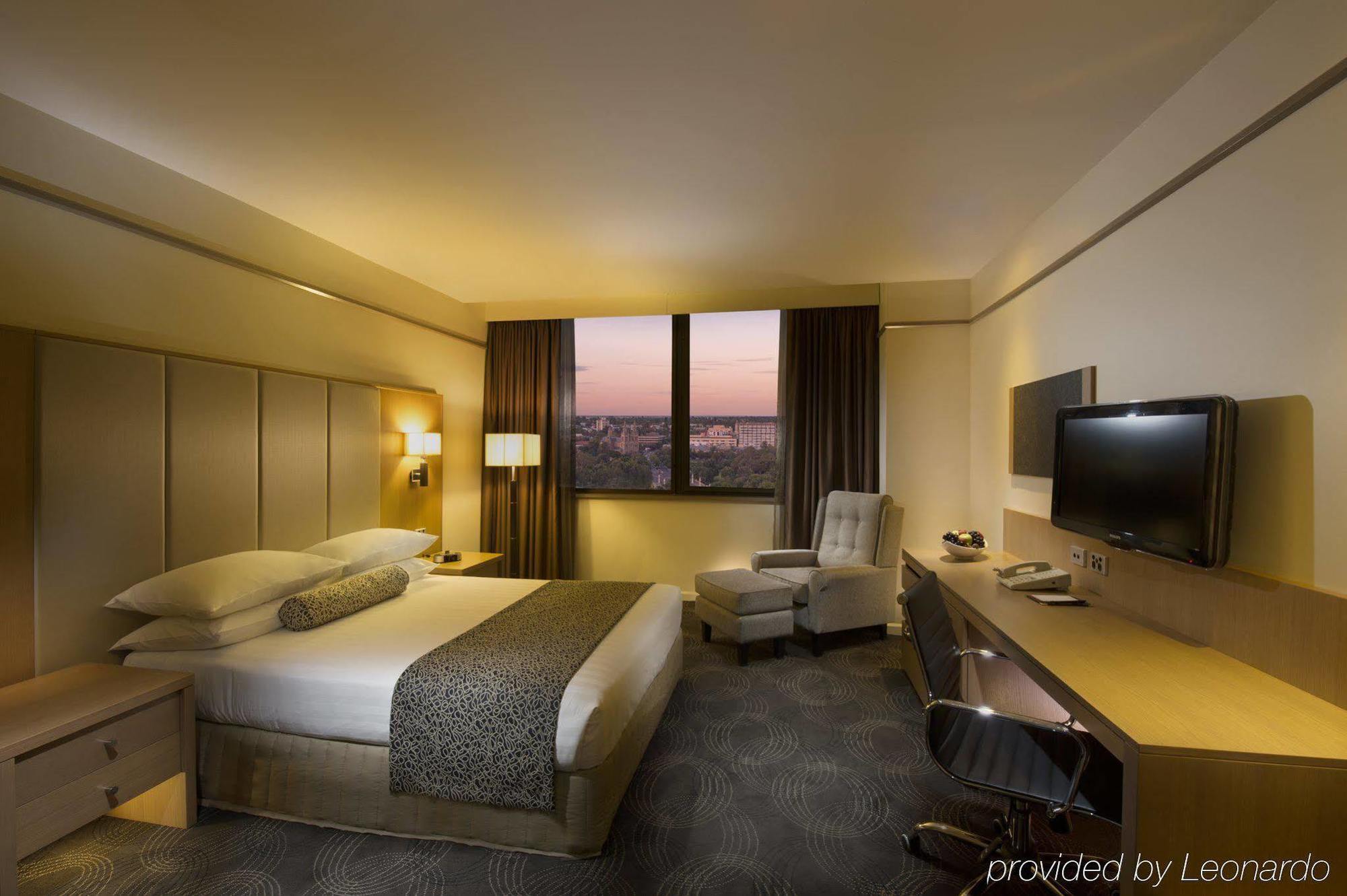 Stamford Plaza Adelaide Hotel Ruang foto Deluxe Room